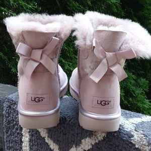 AUTHENTIC UGG BAILY MINI BOW BOOTS